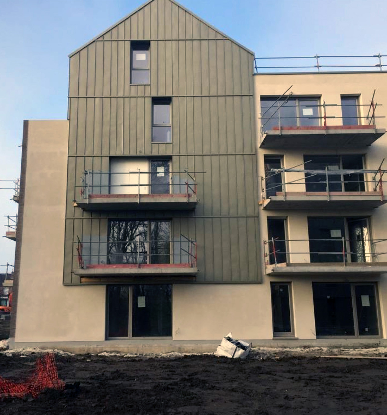 nord-toitures-vileo-marquette-lez-lille-etancheite-beton-couverture-bardage-zinc-joint-debout